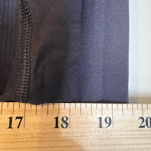 Oner Active GO TO SEAMLESS LOOSE LONG SLEEVE TOP NWT Size small True Blue - Picture 11 of 11